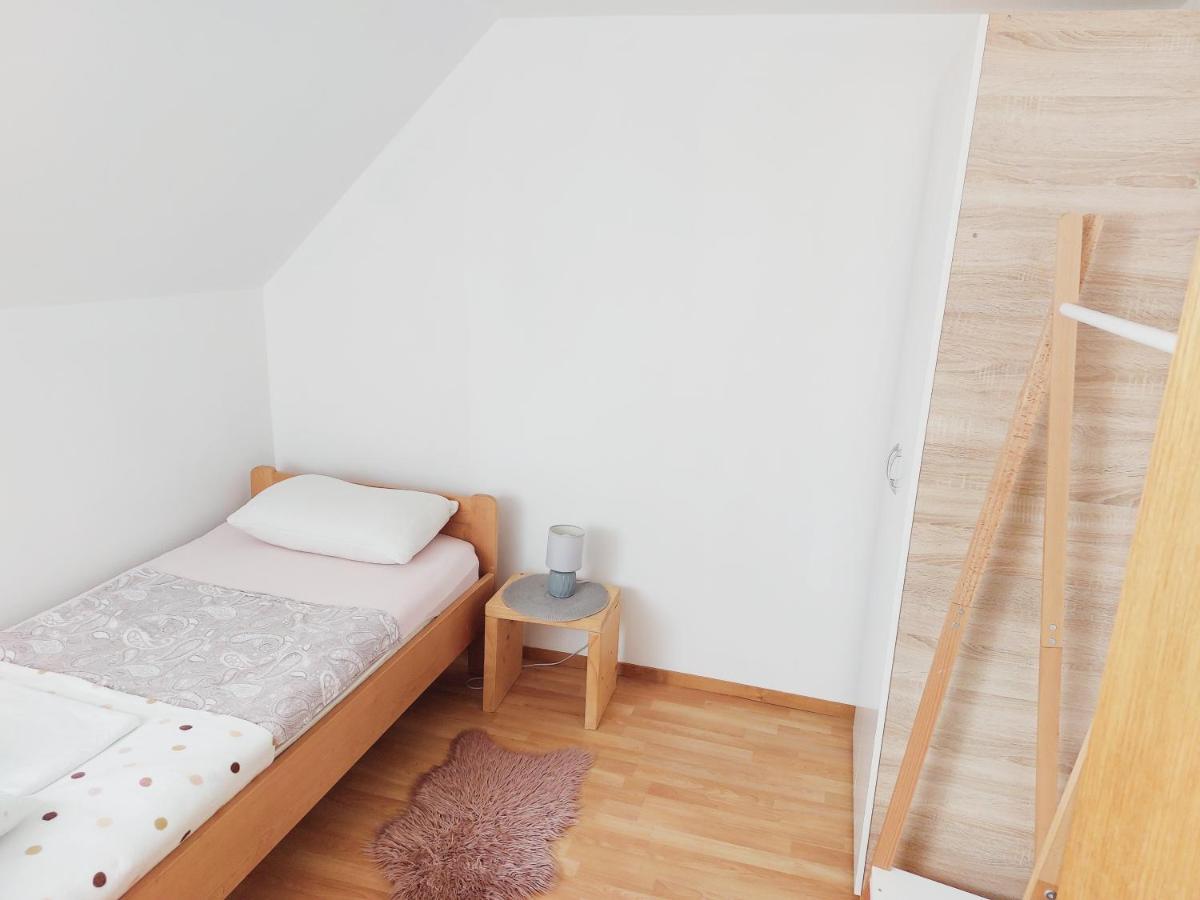 Apartman Cardak Apartment Gospic Exterior photo